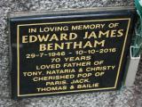 image of grave number 920827